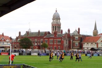 Eastbourne_Town_v_Herne_Bau