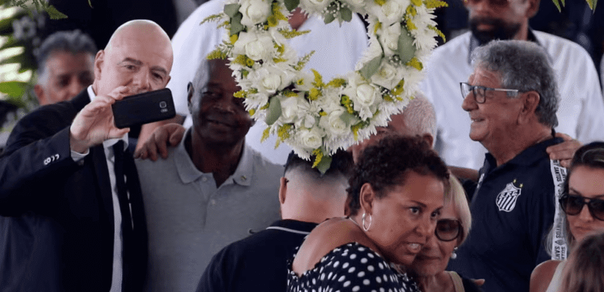 Infantino na pogrzebie Pele